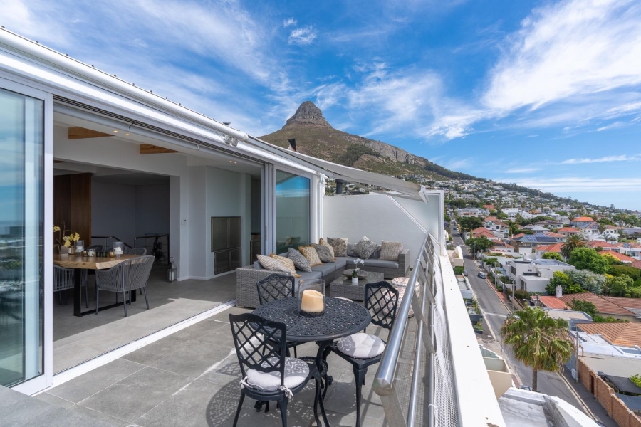 To Let 4 Bedroom Property for Rent in Fresnaye Western Cape